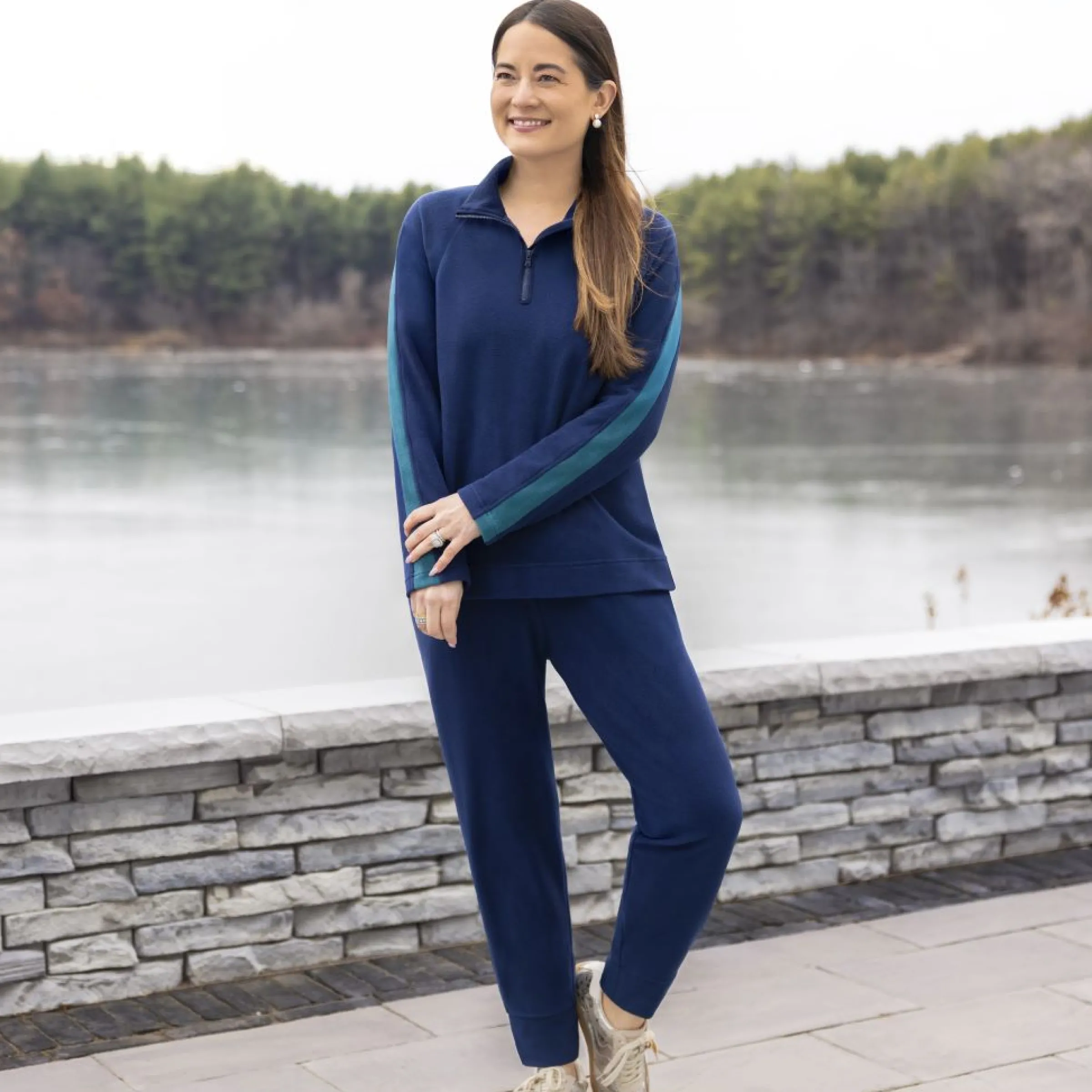 Hot x Jennifer Lake Fleecewear with Stretch Half-Zip Pullover Women Lounge|Wraps + Hoodies